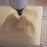 CNC-Fräsen von Polyurethan für technische Isolierungen bei Dan-iso.